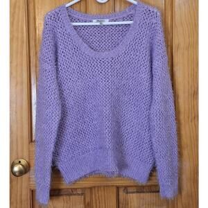 DKNY Sweater Women's Medium Lavender Eyelash Scoop Neck Classic Preppy Cozycore